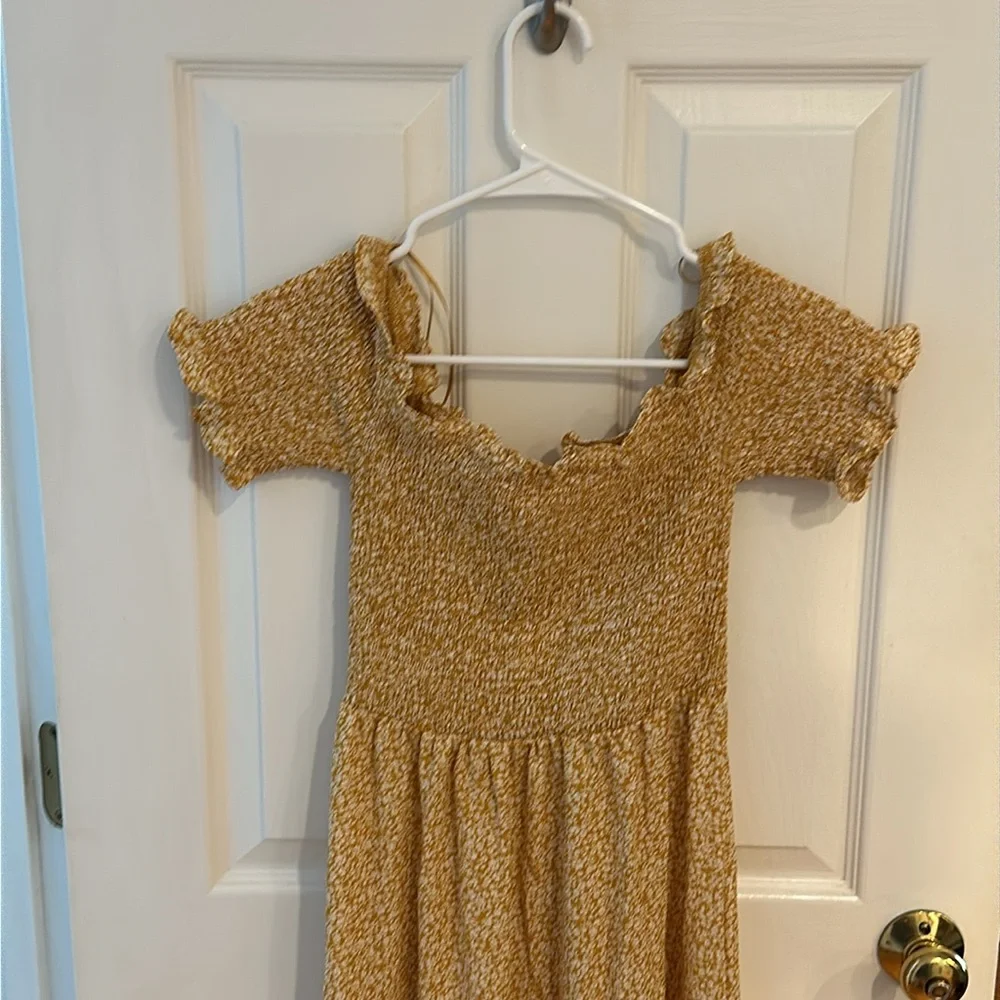 Francesca’s Dress - Picture 2 of 5